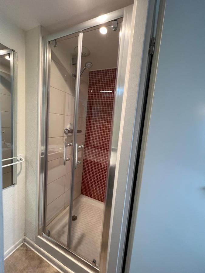 Contact Hotel Fontenay Le Comte Экстерьер фото